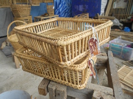 ตัวอย่างผลิตภัณฑ์เครื่องจักสานหวาย