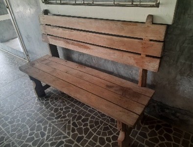 เก้าอี้ไม้สัก